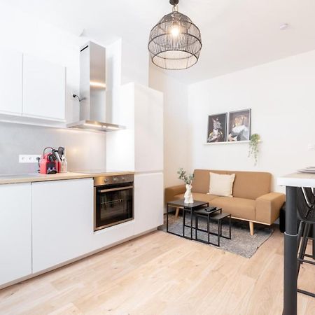 Апартаменты Lille Centre - 1Br In The Heart Of Lille! Экстерьер фото