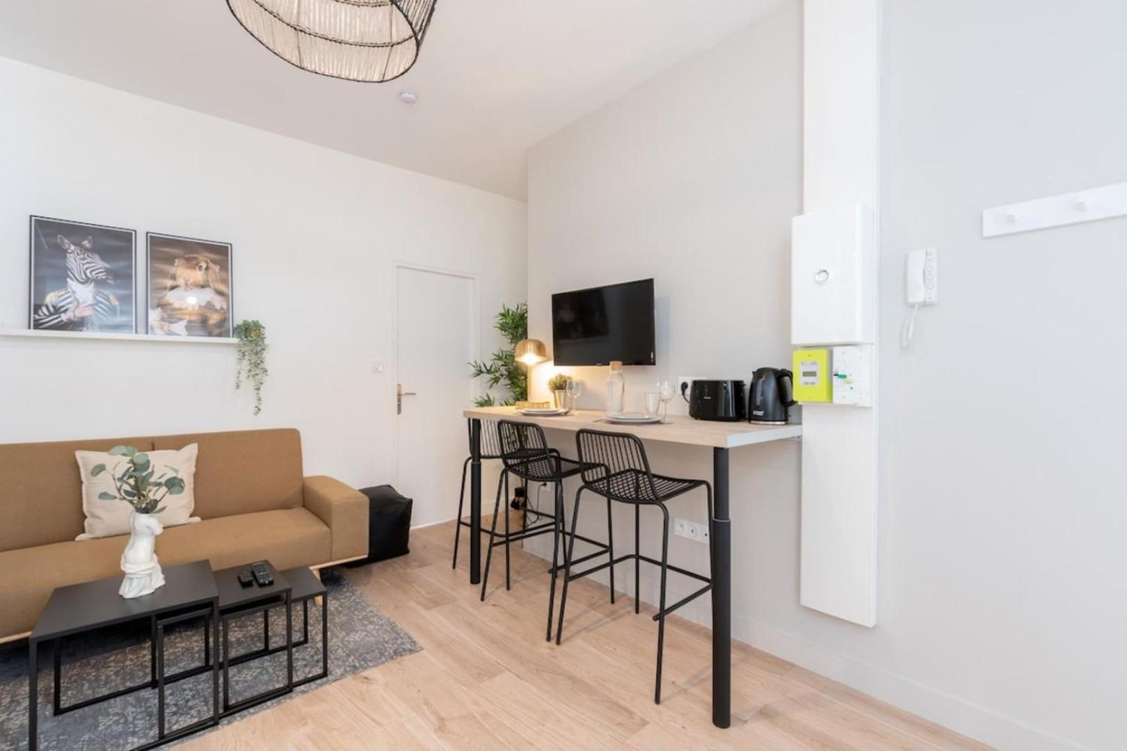 Апартаменты Lille Centre - 1Br In The Heart Of Lille! Экстерьер фото